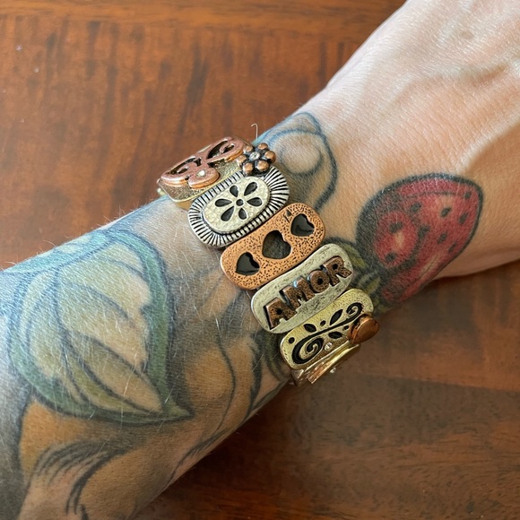 Stretchy love bracelet with AB crystals silver, gold and rose gold tone - Picture 4 of 5